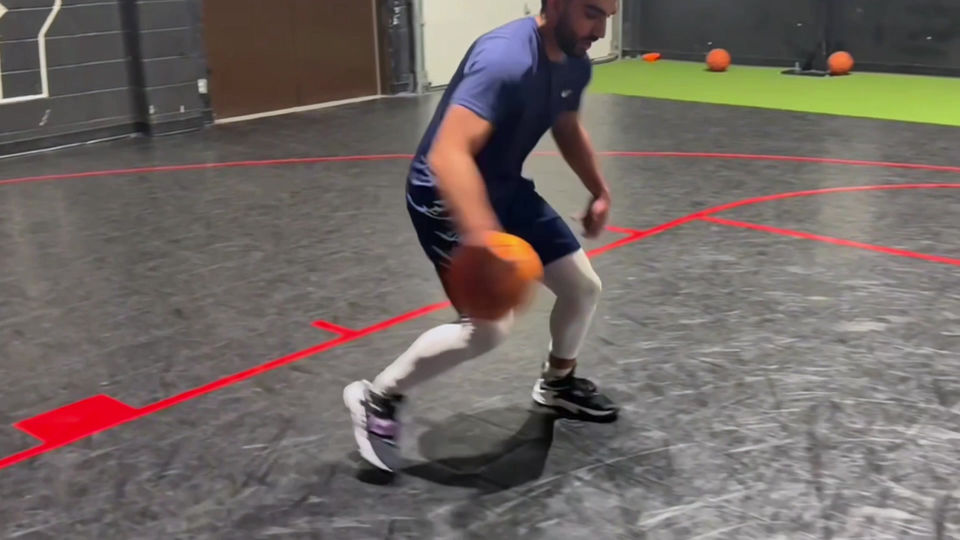 1 Handed Leg Wrap Arounds